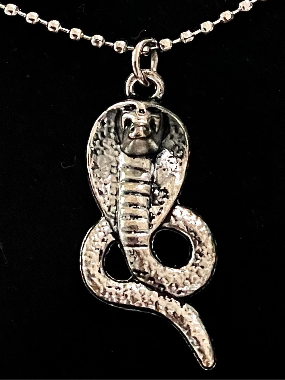 SNAKE NECKLACE cobra